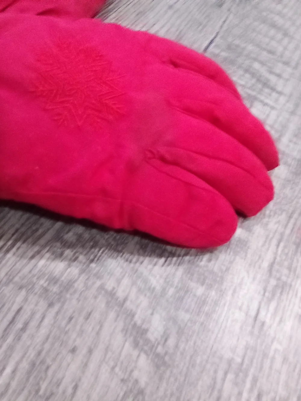 3M Thinsulate Red Women's Winter Gloves